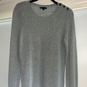 Gray Gap sweater. Size small.